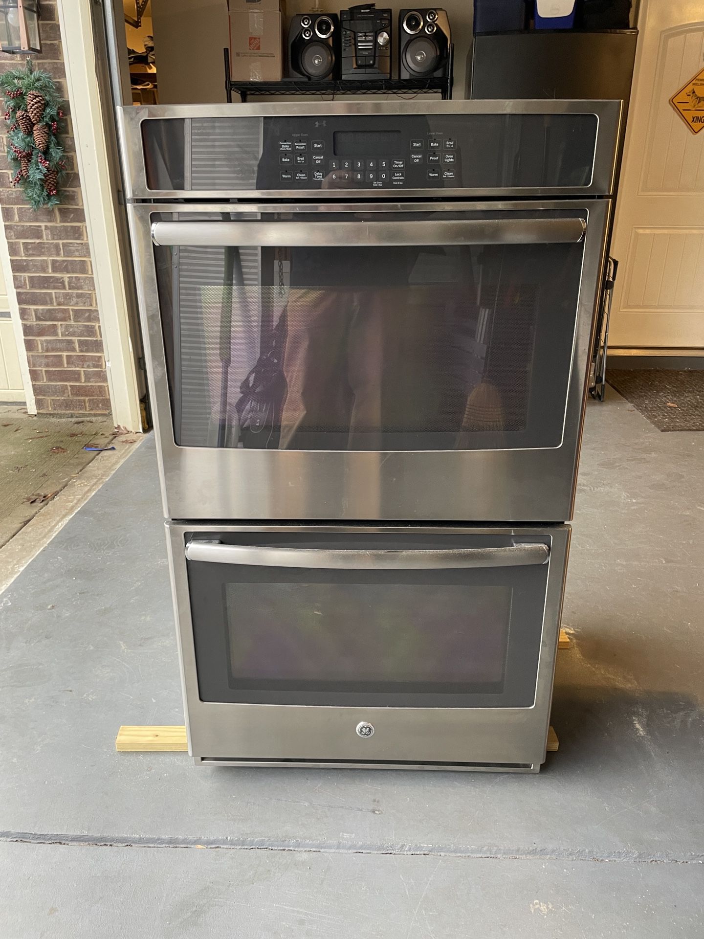 30” GE Stainless Steel Electric Double Oven