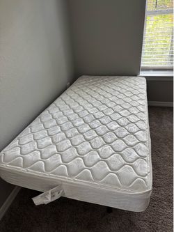 Twin mattress