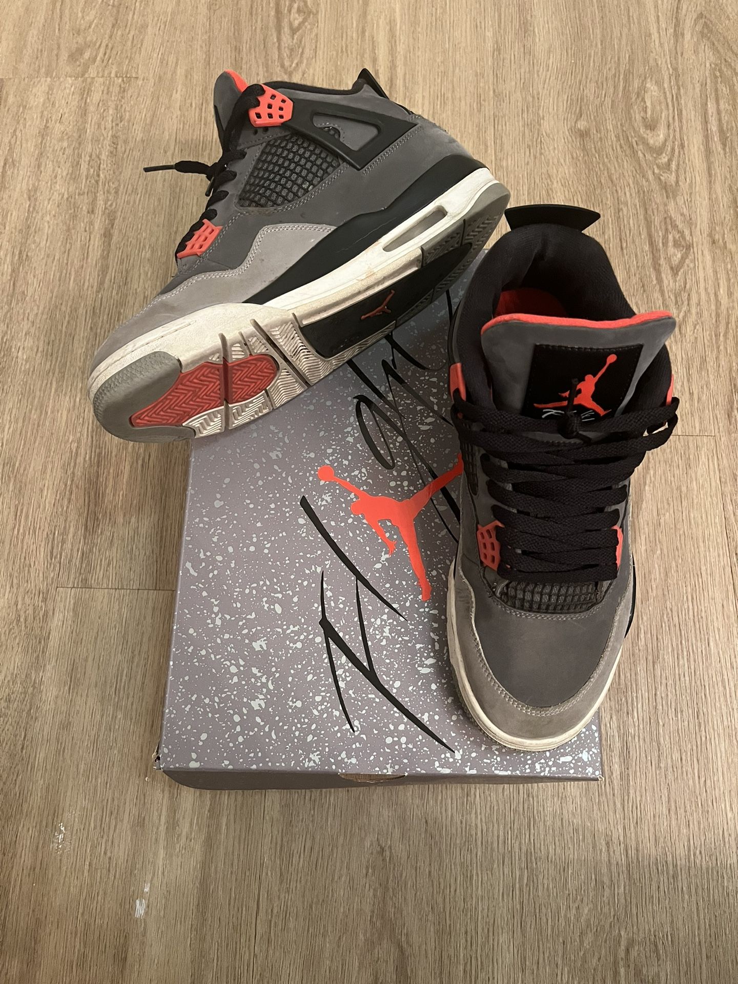 Jordan 4
