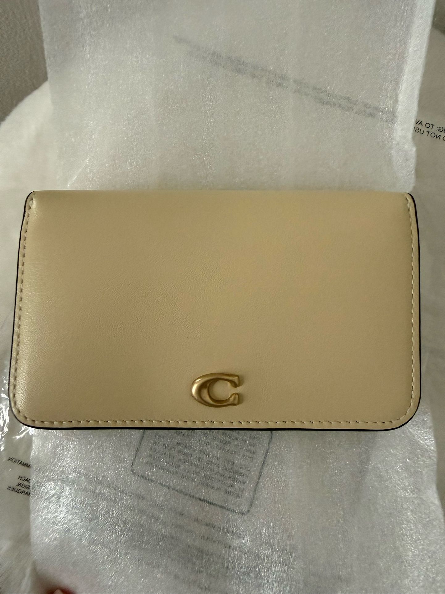 Coach Essential Slim Card Case Wallet 