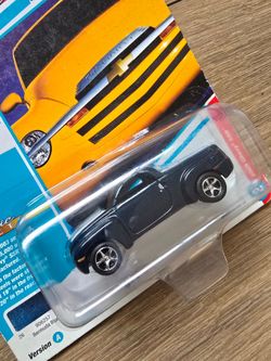 Johnny lightning 05 Chevy SSR