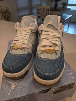 Jordan 4 Retro