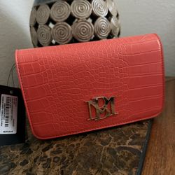 New Badgley Mischka Signature Embossed Croc Style Crossbody w Weaved Chain Strap