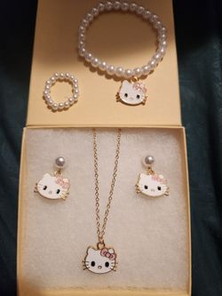 Hello Kitty Necklace & Earrings Set