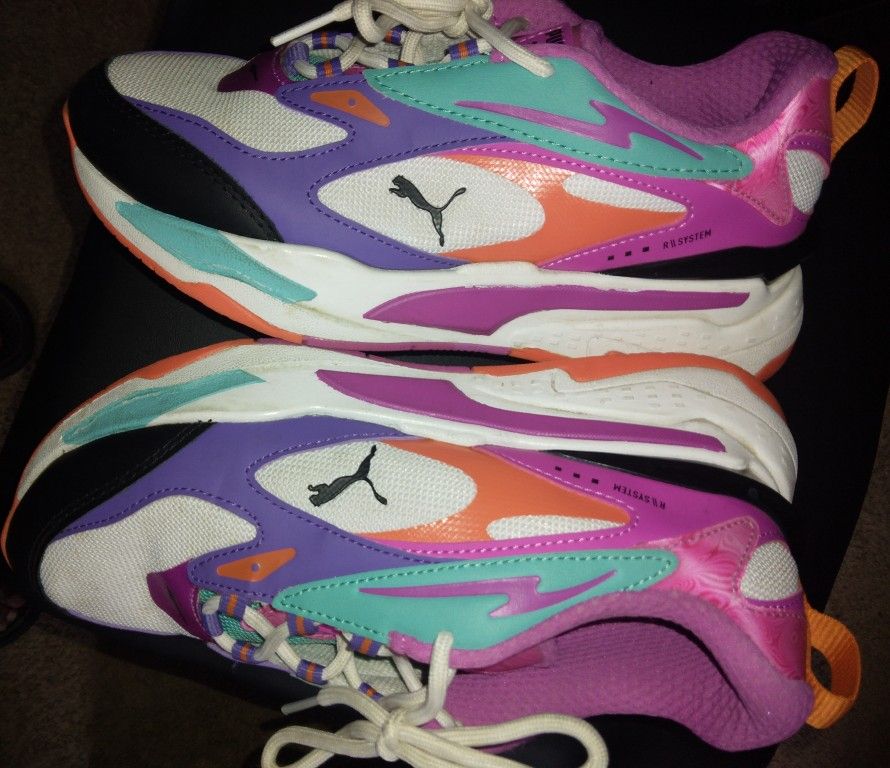 WOMEN'S PUMA