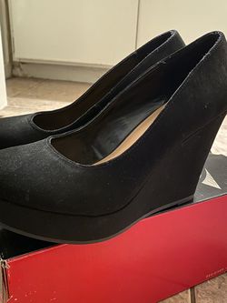 Black Wedges