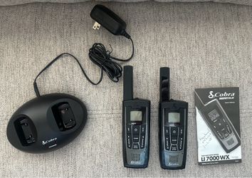 Cobra Micro Talk LI 7000 WX Handheld Walkie Talkie Set with Desktop Charger