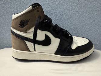 Air Jordan 1 Retro High OG GS Dark Mocha size 6Y