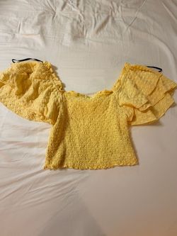 Forever 21 Light yellow crop top