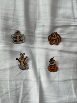 DISNEYLAND 2026 Hidden Mickey Mystery Pin WAVE A Set: Holiday - Dale