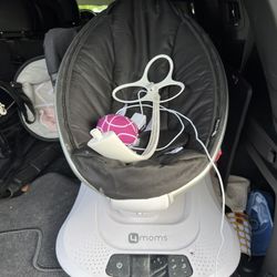 4moms Mamaroo Baby Swing