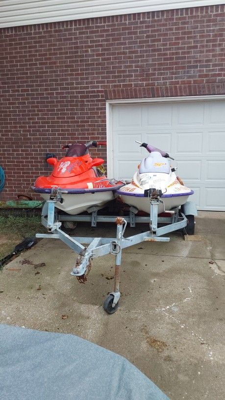 2 Jet Skis And Trailer 