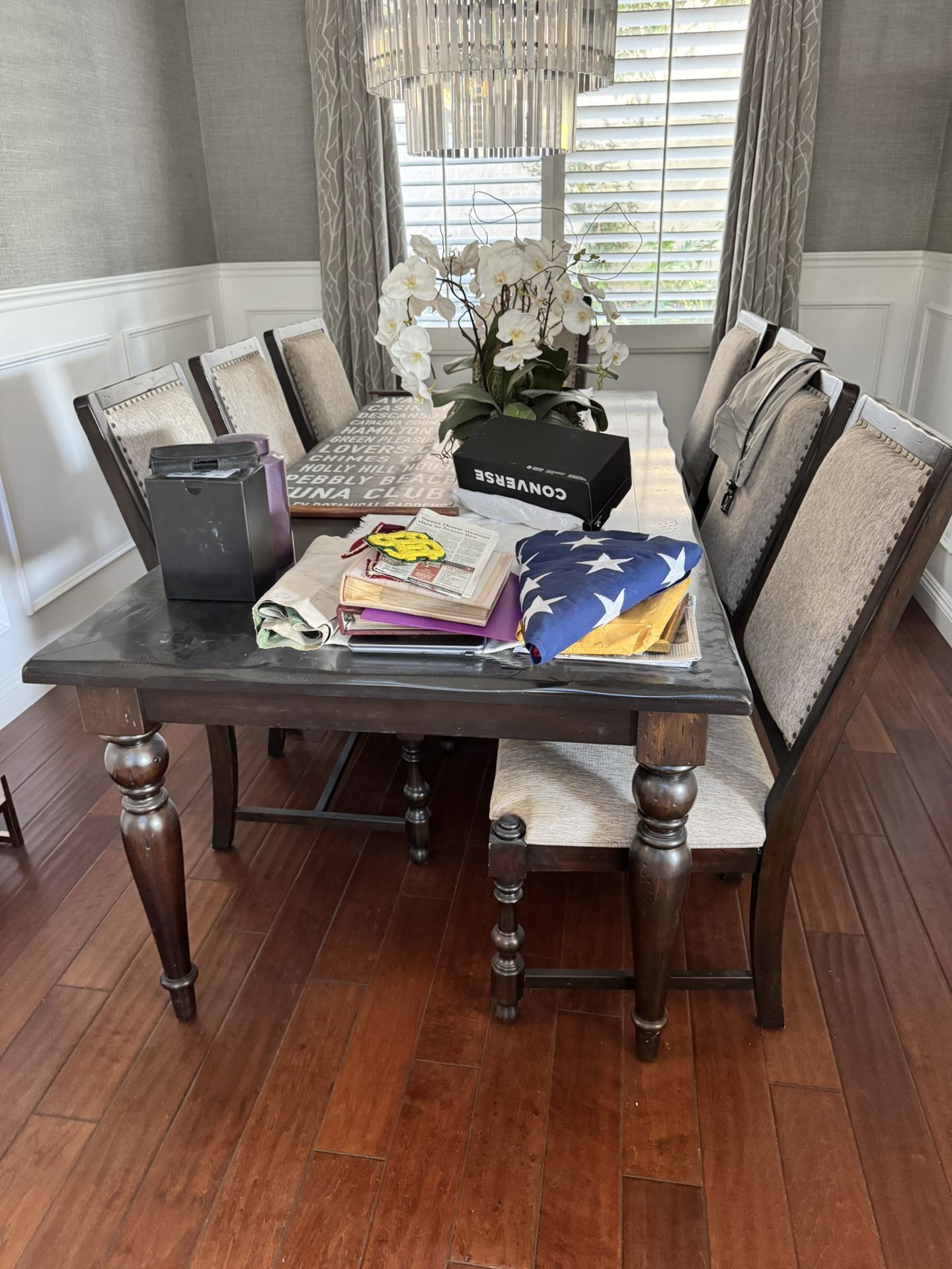 8Chair Dinning Table