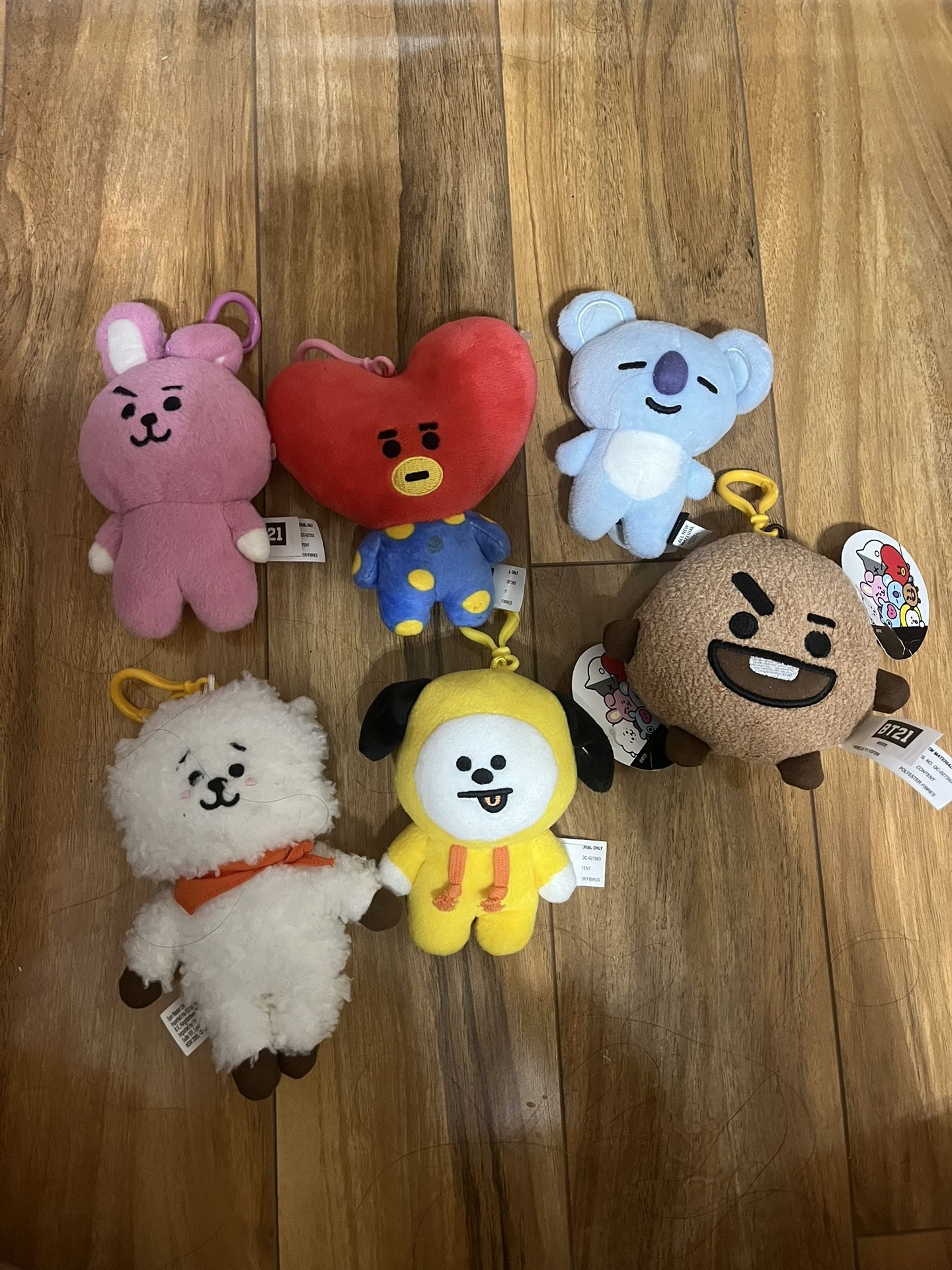 BTS BT21 Keychain Set