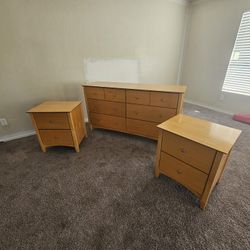 Dresser and Night Stands 