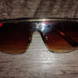 Louis Vuitton Glasses No Scratches Or Issues 