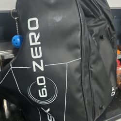 6.0 Pickleball Bag Lots Of Pockets Like New 