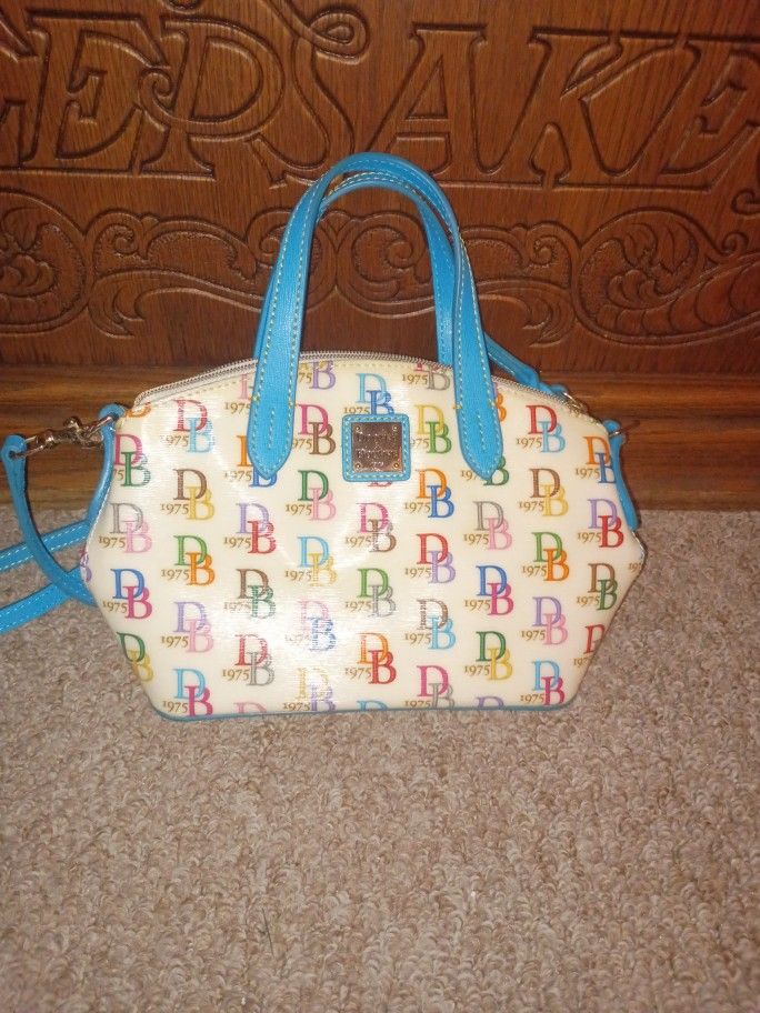Small Dooney & Bourke Purse