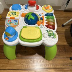 Leap Frog Standing Activity Table Baby