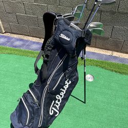 Men’s Golf Clubs And Bag