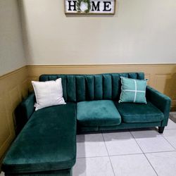 Modern Velvet 3 Seater Sofa with Convertible Ottoman