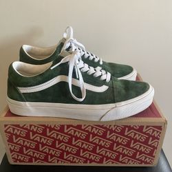 Low Top Vans Dark Green Suede 9.5M, 11W Worn Once 