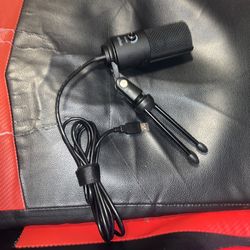 Fifine Microphone / Stand