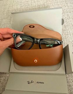 Rayban meta glasses