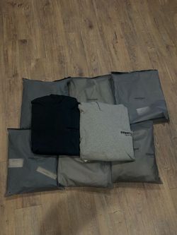 XS DARK OAT AND BLACK ESSENTIALS HOODIES