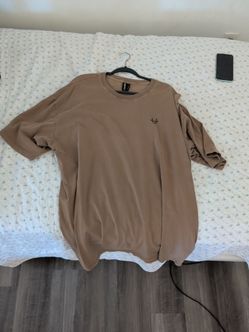 Upper 2xl  shirt