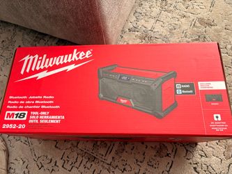 Milwaukee 2952-20 Jobsite Radio – New in Box