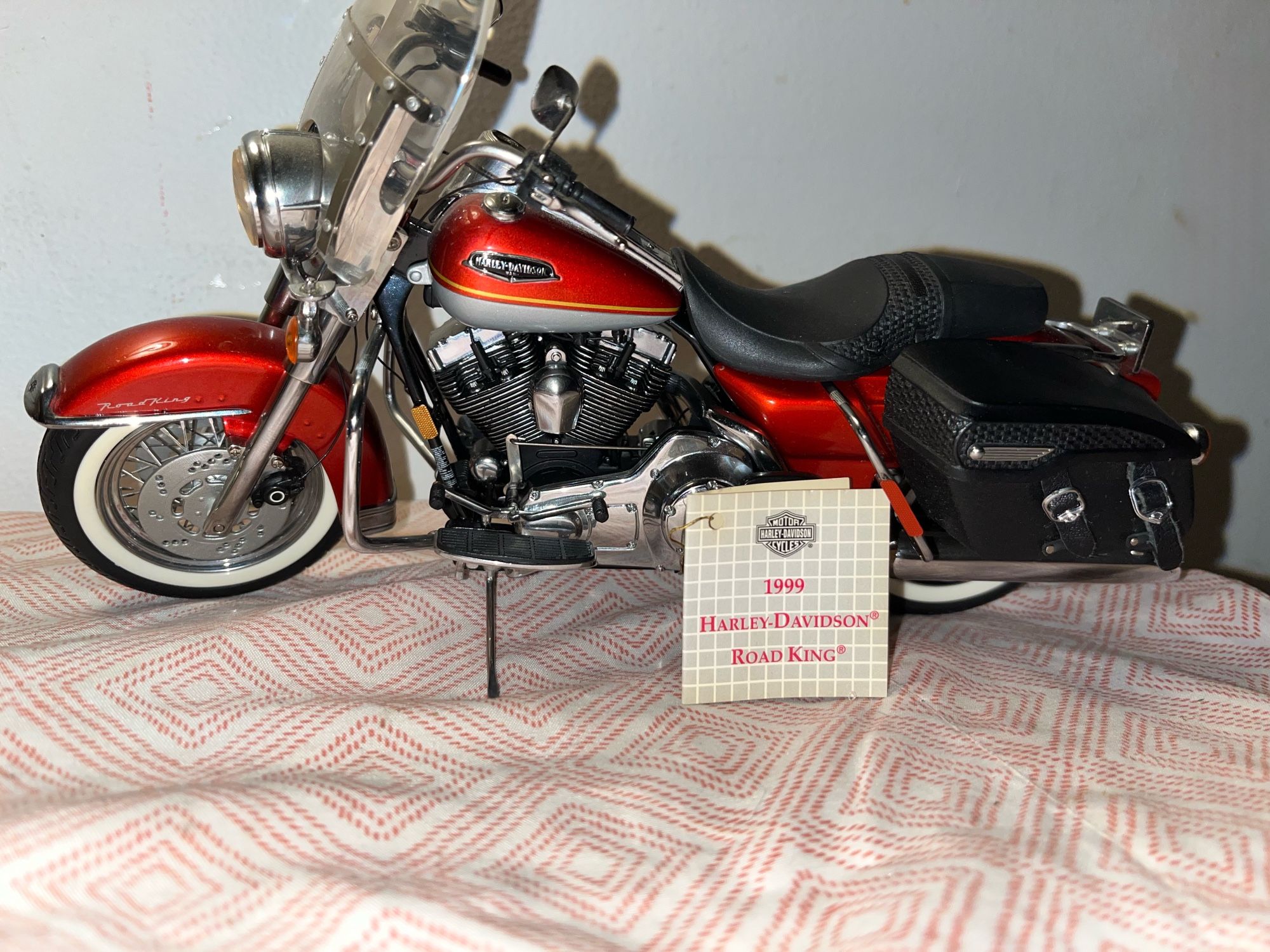 1999 Harley Davidson Road King Collectible 