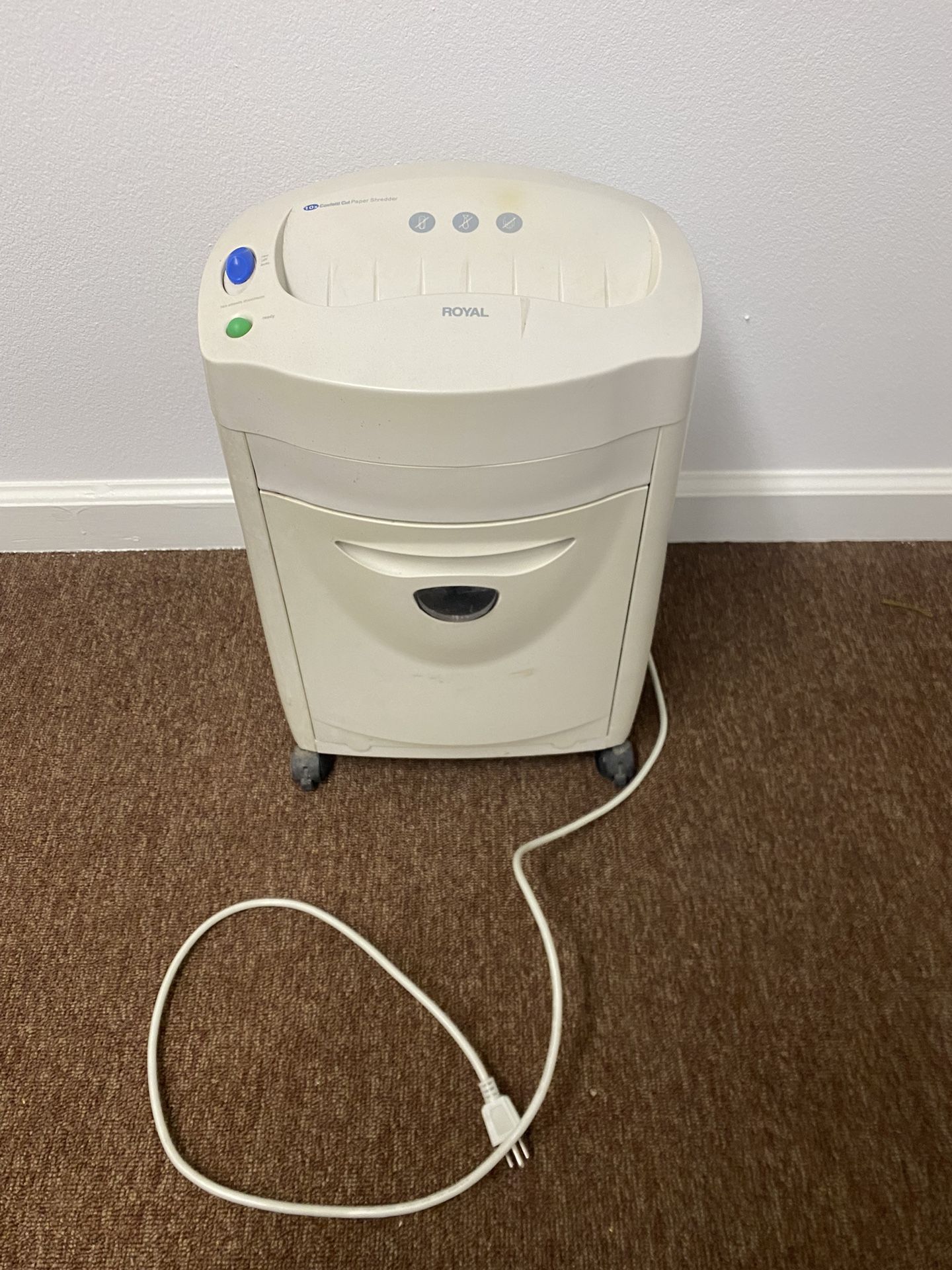Royal 10X Confetti Cut Paper Shredder