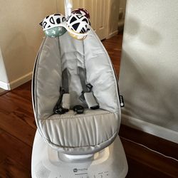 4moms MamaRoo Multi-motion Baby Swing