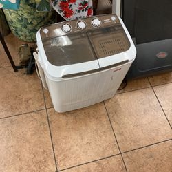 Small Laundry Unit