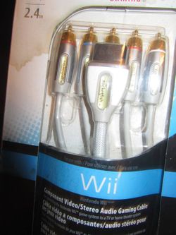 )- Rocketfish Gaming Component Video/ Stereo Audio Cable Rocketfish