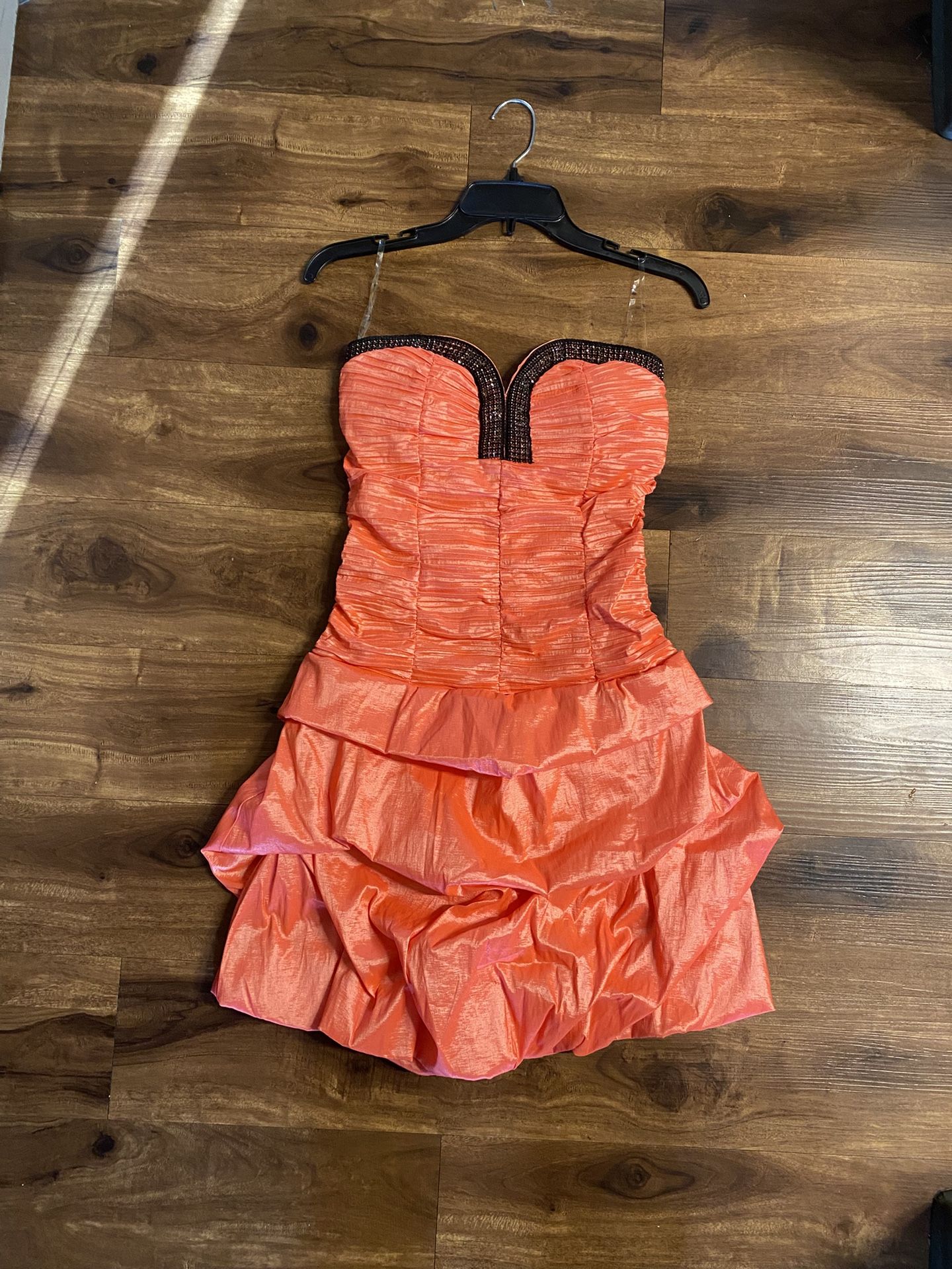 Brand new woman’s Daisy brand pink coral ruffled bubble formal strapless dress up for sale