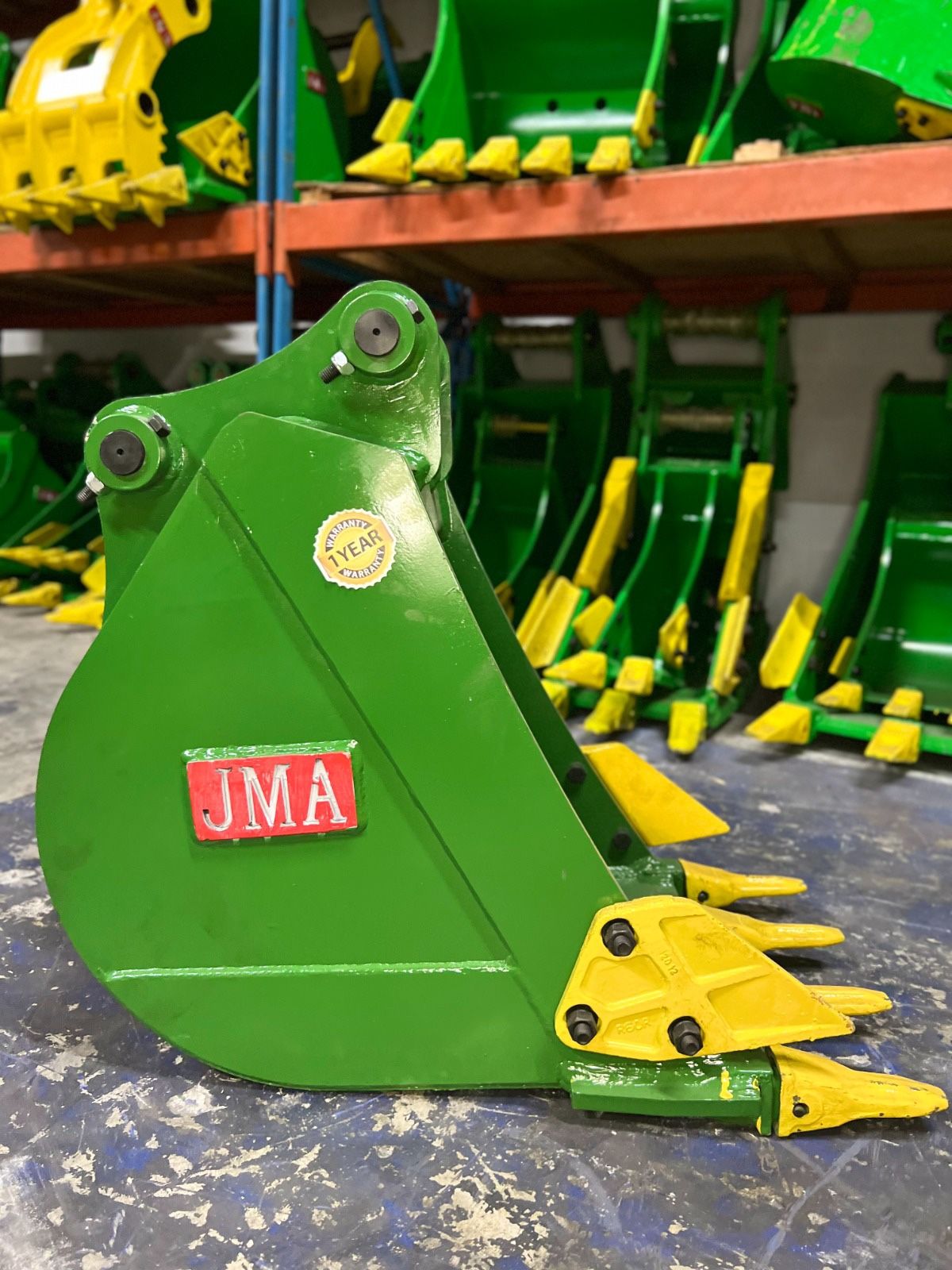 Mini Excavator Caterpillar CAT 304 GP Bucket 18 Inches Width or Similar Machine