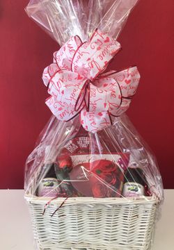 Valentine’s Day basket