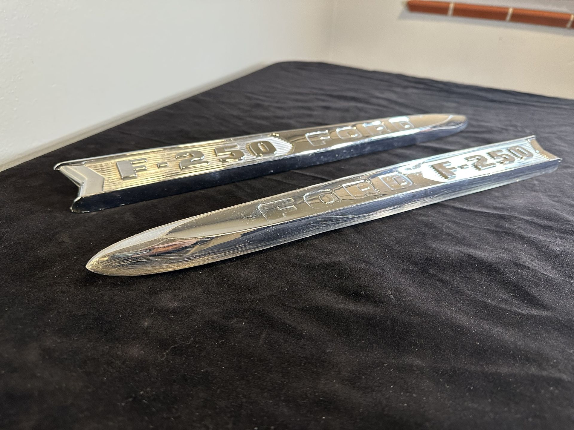 Ford Truck F-250 Chrome Hood (2) Name Plates CITB (contact info removed) LH CIT B 16721 F 250 Nameplates F250