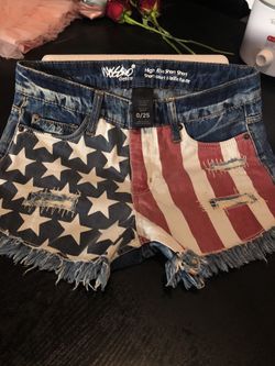Mossismo high rise shorts