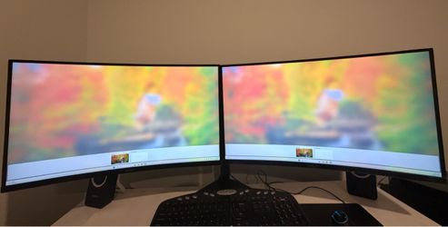 Dual Acer curved 27 inch 1440p screens with stands