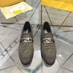 Fendi Men’s Leather Shoes With Box 2026 New 