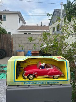 Stuart Little Radio-Controlled Roadster RC Car