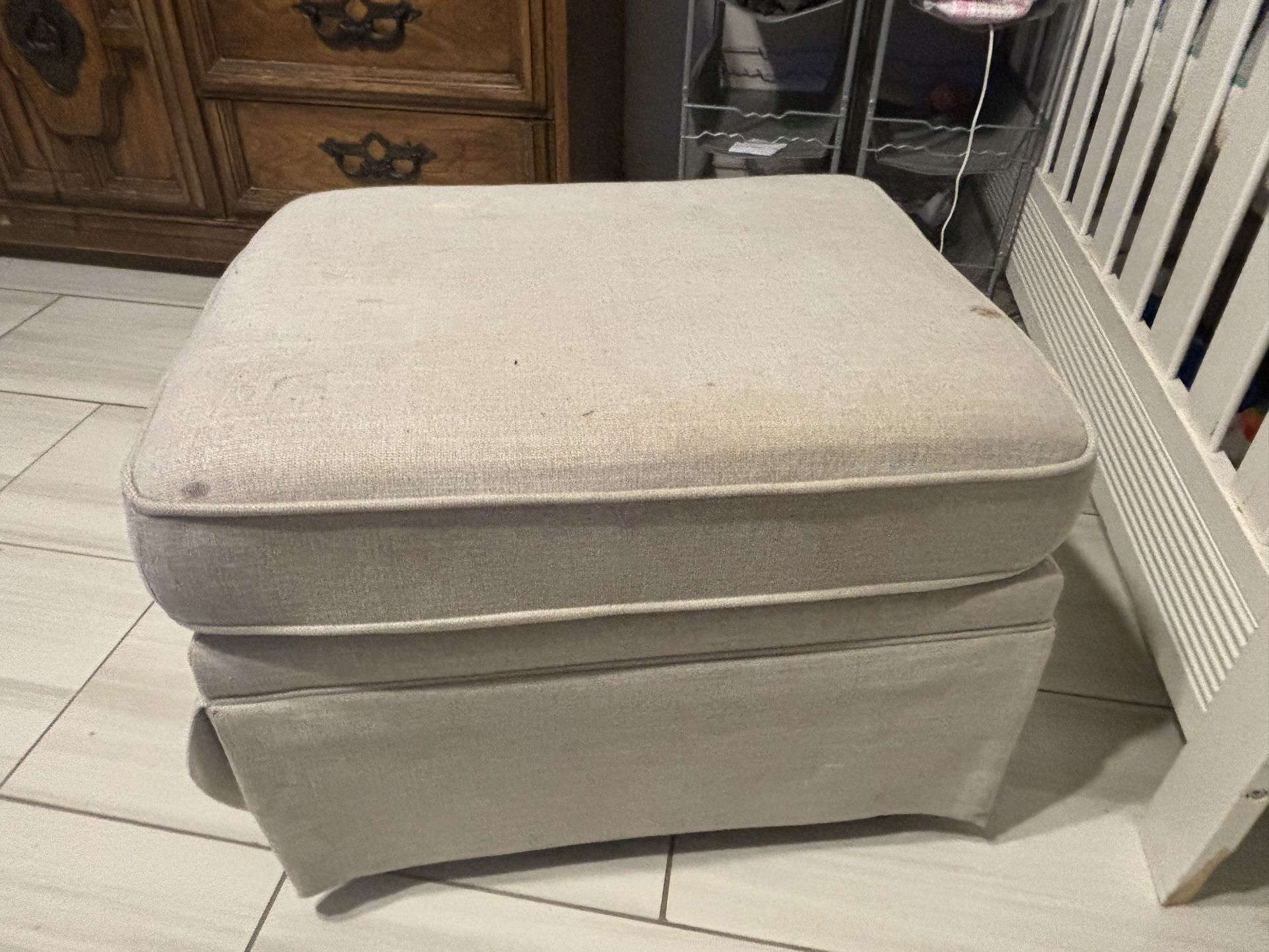 Glider Rocker Ottoman WHITE NEEDS CLEANING