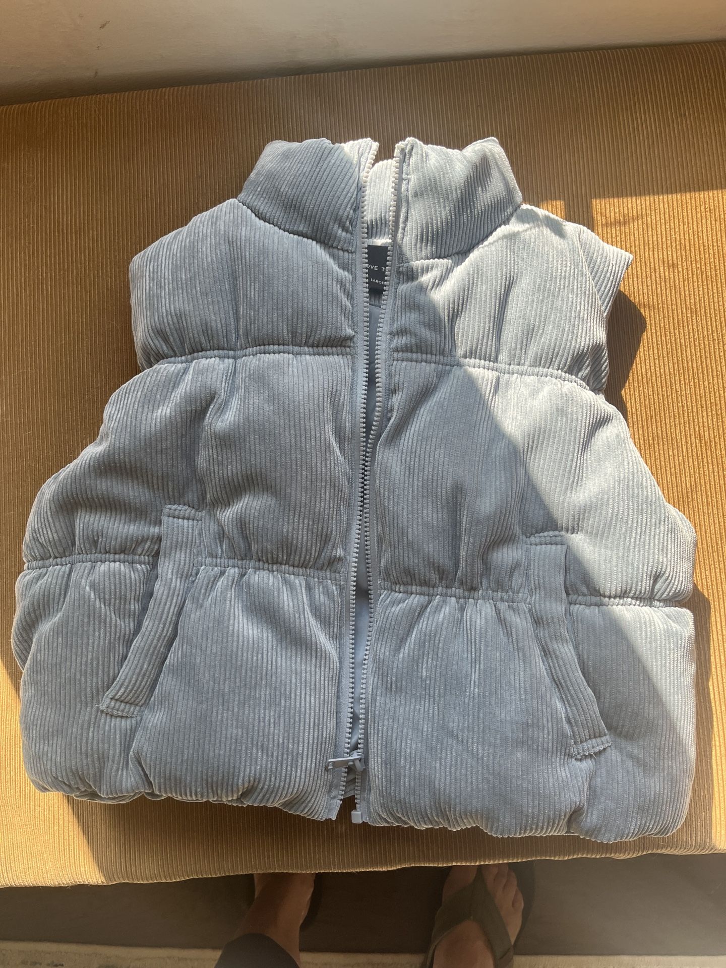 Love Tree Juniors Kids Size L Soft Corduroy Puffer Vest NEVER WORN