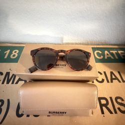 Burberry Sunglasses 