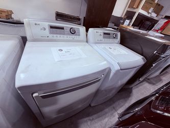 LG Washer and gas Dryer Set