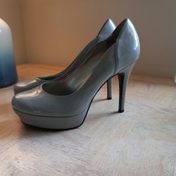 Gray Guess Heels Size 8