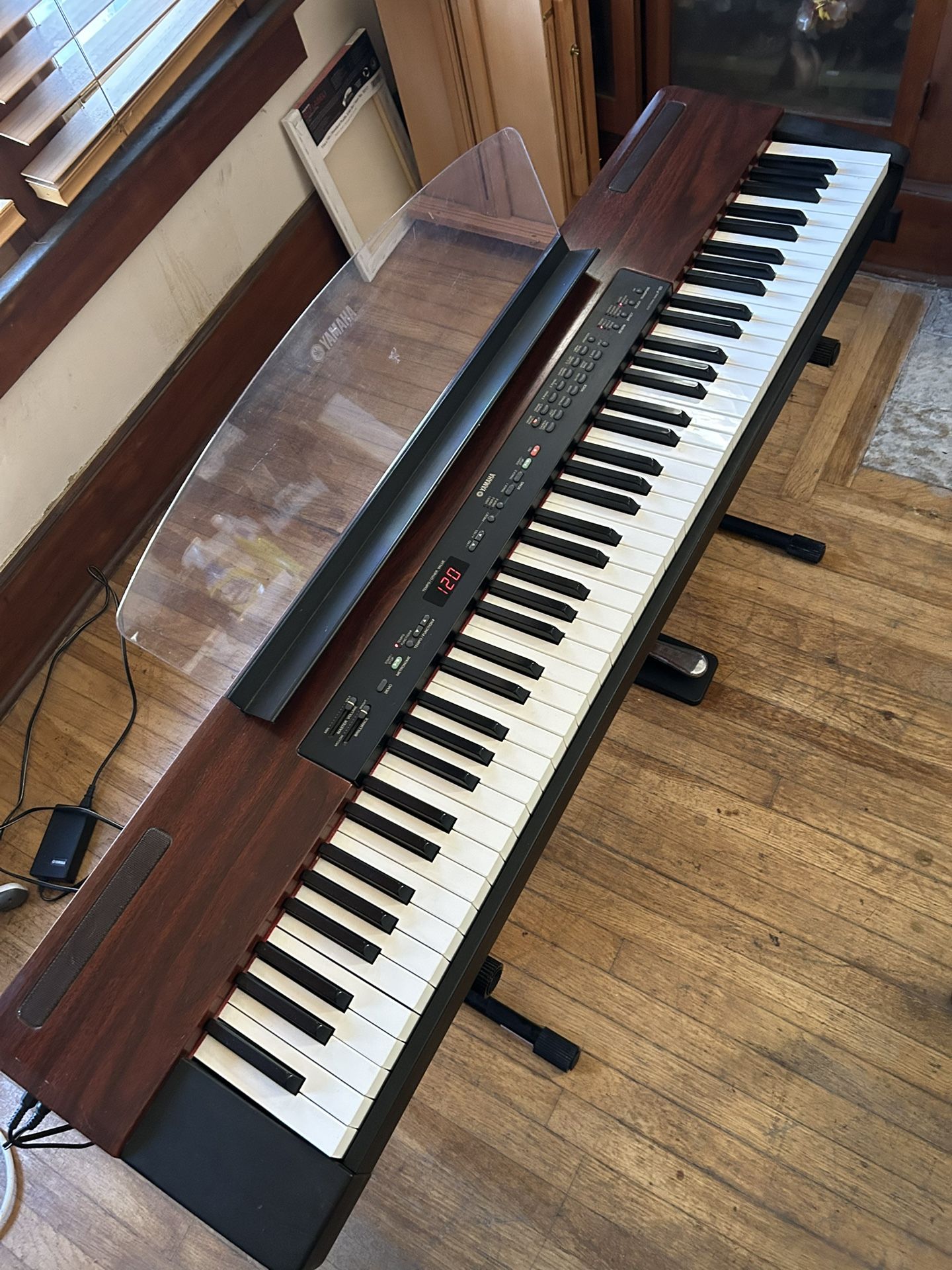 Yamaha P-120 Digital Piano – Weighted Keys – Good Condition w/ Pedal and Stand